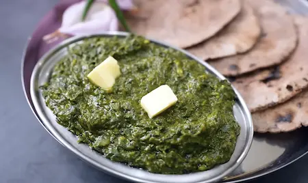 Step 8: serving Methi Palak Ka Kapa with Mandwe ki Roti