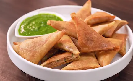 Step 10: shallow frying Soya Kheema Samosa Recipe