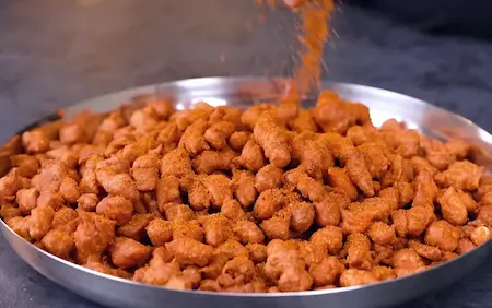 Fried peanuts tossed with sprinkler masala