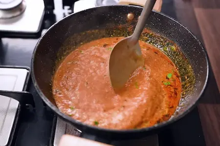 Step 5: making gravy for Gatte Ki Sabji