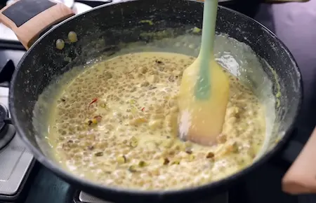 Step 10: cooking Gheun ki Kheer
