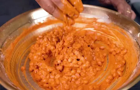 Peanuts coated with besan batter and baking soda