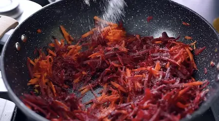 Cooking beetroot and carrot mixture for Kolkata Beetroot Chop