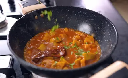 Step 7: cooking Amroot ki Sabji