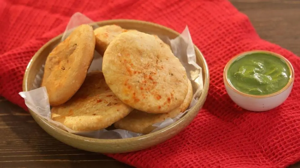 Crispy Corn Kachori Recipe