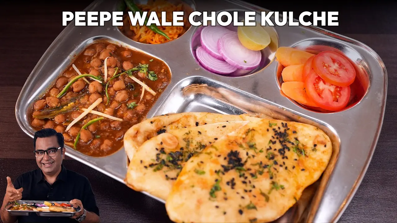 Peepe Wale Chole Kulche | Delhi Street Style Chatpata Chole